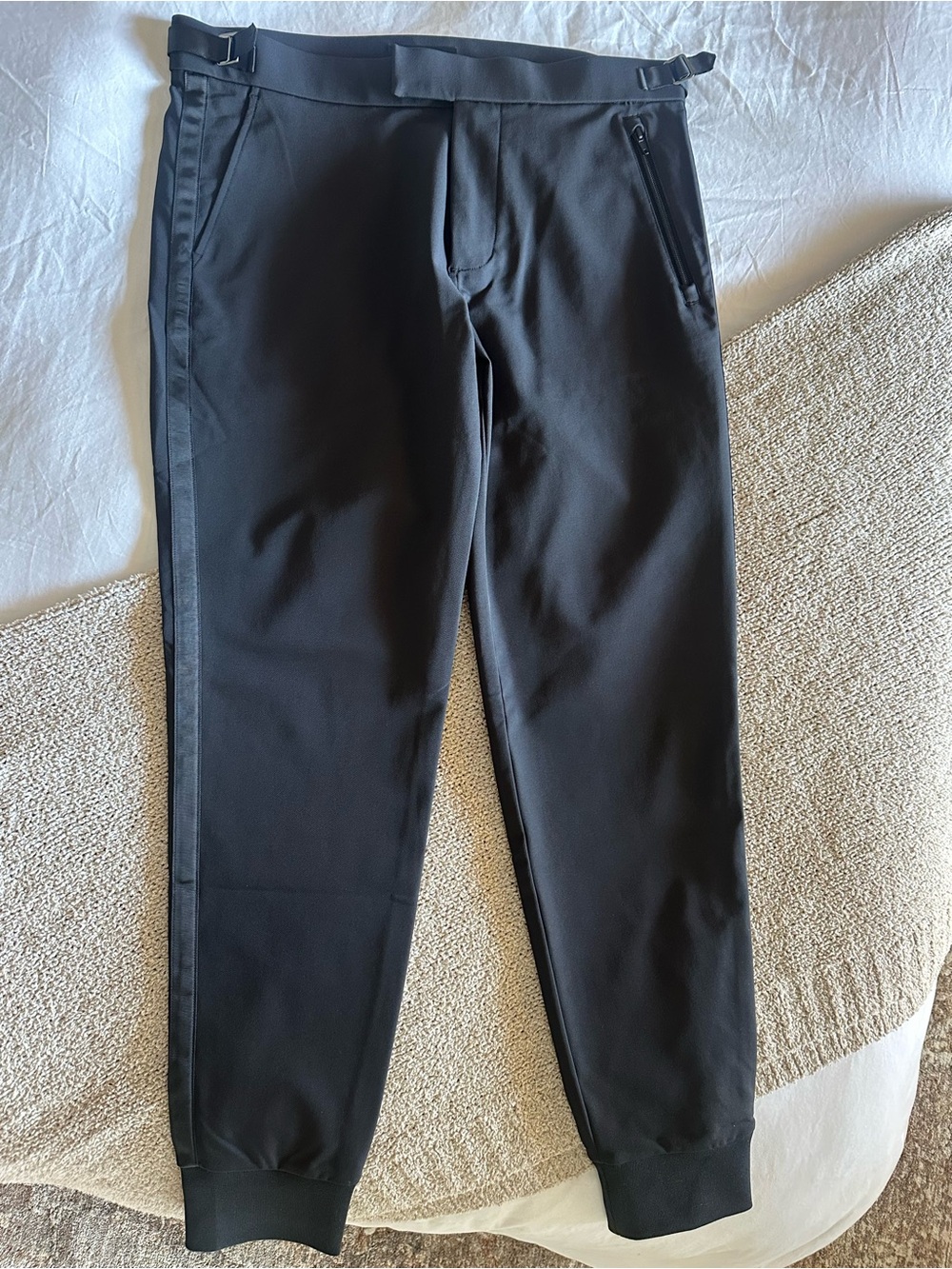 NWOT Greyson Rumson Jogger Pants